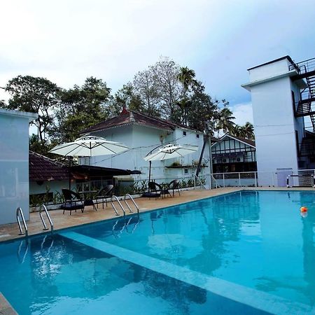 Bamboo Lagoon Backwater Front Resort Alappuzha ภายนอก รูปภาพ