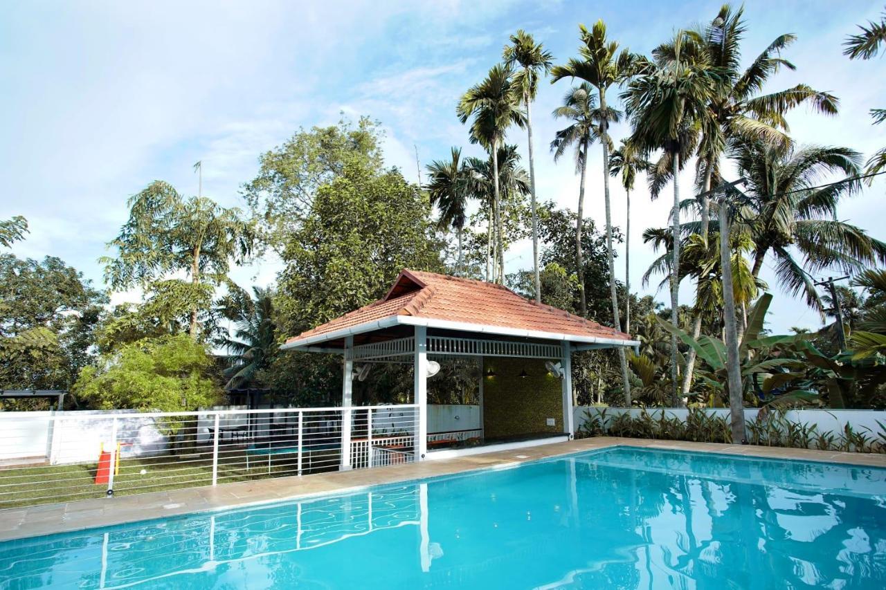 Bamboo Lagoon Backwater Front Resort Alappuzha ภายนอก รูปภาพ