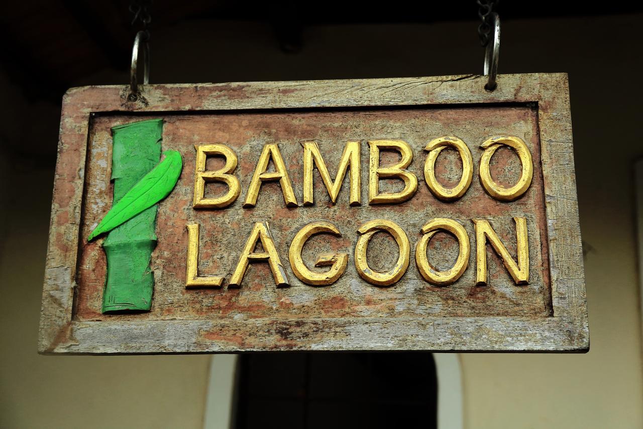 Bamboo Lagoon Backwater Front Resort Alappuzha ภายนอก รูปภาพ